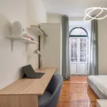 Rent a room of 97 m² in Lisboa