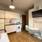 Rent 1 bedroom apartment of 25 m² in Barcelona