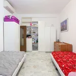 Rent a room in milan