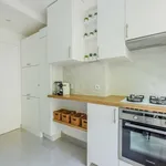 Appartement de 620 m² avec 2 chambre(s) en location à Paris