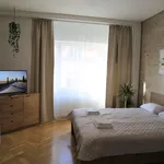 Pronajměte si 2 ložnic/e byt o rozloze 65 m² v Prague