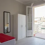 Rent 6 bedroom apartment in Barcelona