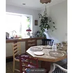 Rent 4 bedroom house in South East England