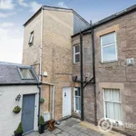 Rent 3 bedroom flat in Perth