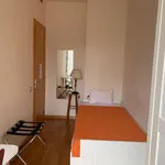 Rent a room of 100 m² in barcelona