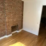 Rent 3 bedroom apartment in Williamsburg