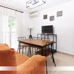 Rent 2 bedroom apartment of 10 m² in Seville