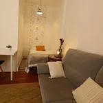 Rent 5 bedroom house in Bilbao