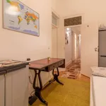 Rent a room in lisbon