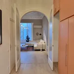 Rent 4 bedroom apartment of 120 m² in Barcelona