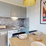 Rent 6 bedroom apartment of 107 m² in Cergy