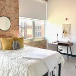 Rent 1 bedroom apartment in Chicago