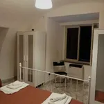 Affitto 2 camera appartamento di 60 m² in Naples