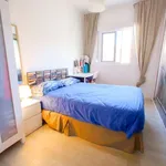 Rent a room of 100 m² in valencia