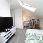 Rent 6 bedroom house in Pontypridd