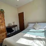 Rent 6 bedroom house in South East England