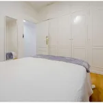 Rent a room of 800 m² in madrid