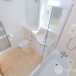 Rent 2 bedroom flat in Aberdeen