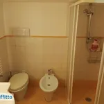 Affitto 2 camera appartamento di 65 m² in Naples