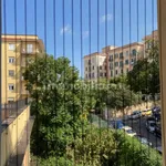 Affitto 1 camera appartamento di 275 m² in Naples