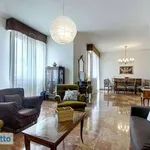 Rent 3 bedroom apartment of 95 m² in Florence