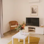 Rent 1 bedroom apartment of 80 m² in Portimão