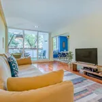 Rent 3 bedroom apartment in lisbon