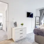 Rent 2 bedroom apartment of 700 m² in Birmingham