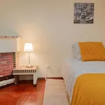 Rent a room in porto