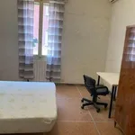 Rent 5 bedroom apartment of 110 m² in Bologna