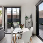 Rent 3 bedroom apartment in Melbourne