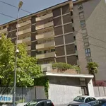 Rent 3 bedroom apartment of 81 m² in Milan