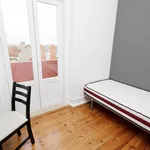 Rent 4 bedroom apartment in Lisbon