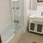 Rent 2 bedroom apartment in Biggera Waters