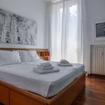 Rent 3 bedroom apartment of 140 m² in milan