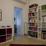 Rent a room of 90 m² in rome