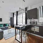 Appartement de 350 m² avec 1 chambre(s) en location à Paris