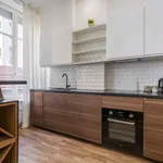 Appartement de 340 m² avec 1 chambre(s) en location à Lyon