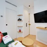 Rent 1 bedroom apartment of 11 m² in Paris