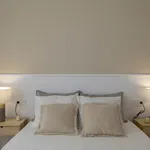 Rent 1 bedroom apartment of 614 m² in Málaga