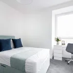 Rent 4 bedroom apartment in Dundee