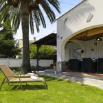 Rent 4 bedroom house of 160 m² in Cambrils