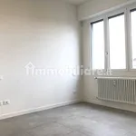 Rent 3 bedroom apartment of 80 m² in Milan