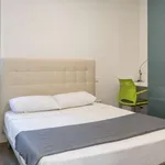 Rent 2 bedroom apartment of 65 m² in madrid