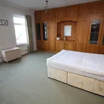 Rent 2 bedroom house of 121 m² in Doncaster