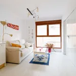 Rent 1 bedroom apartment of 32 m² in madrid