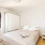 Rent 1 bedroom apartment of 60 m² in madrid