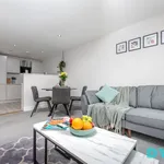 Rent 3 bedroom flat of 7 m² in Cardiff