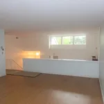 Rent 2 bedroom apartment of 131 m² in Westchester