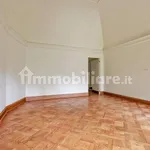 Rent 5 bedroom house of 453 m² in Rome